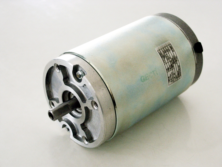 Permanent Magnet Motor with 4 Poles (Type 7650)